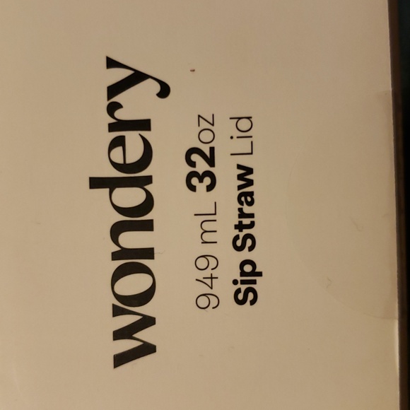 Parks of the US Bucket List Water Bottle,Size 32oz, Retail $58.00 - Picture 5 of 16